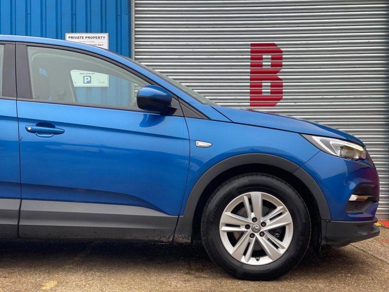 VAUXHALL GRANDLAND X