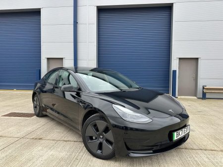 TESLA MODEL 3 Standard Range Plus Auto RWD 4dr